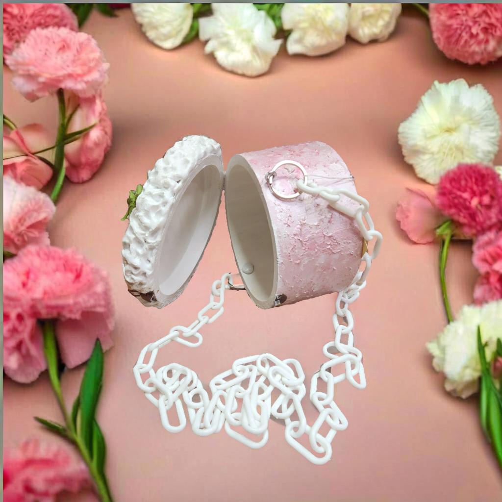 Chandelier Strawberry Shortcake-Fake Cake Purse image 3