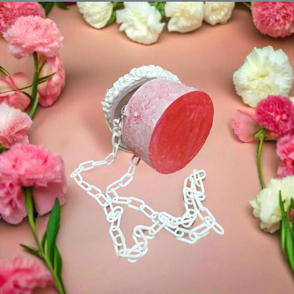 Chandelier Strawberry Shortcake-Fake Cake Purse image 2
